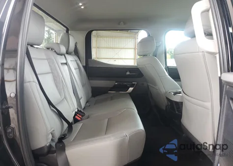 2023 Toyota Tundra Crewmax Limited z USA, uszkodzony, nr VIN 5TFJA5DB2PX095656